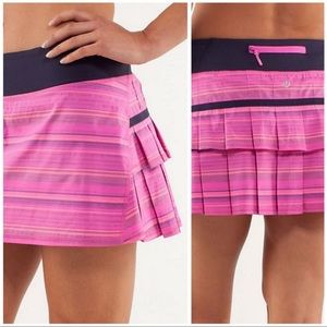 Lululemon pace setter skirt with attached shorts. Size 6.